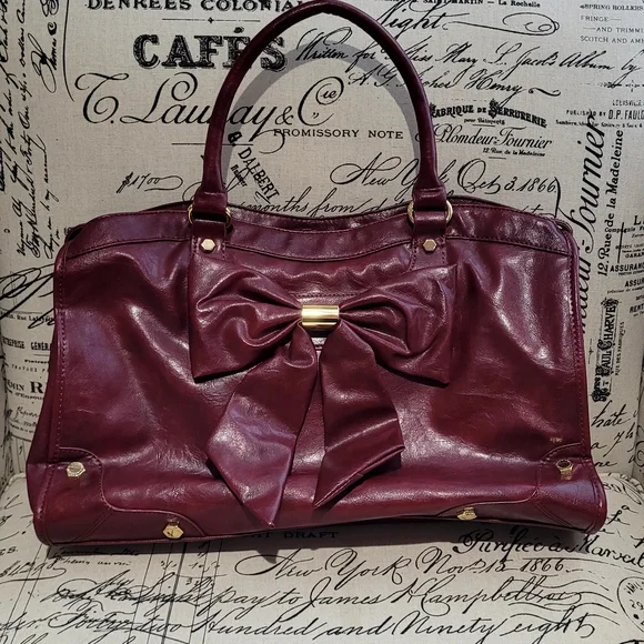 Elegant Burgundy Bow Tote Bag - Picture 2 of 4